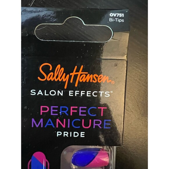 Sally Hansen Perfect Manicure Pride 24 Oval Nails No Tips OV751 - Picture 2 of 2